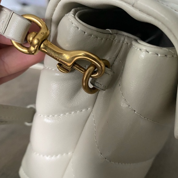 YSL Toy LouLou in Crema Soft - Picture 6 of 8